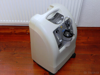 Kyslíkový koncentrátor INVACARE Perfecto, 4l/min. - 3