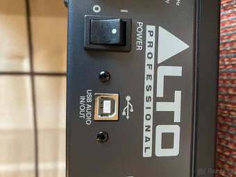 Mixážní pult Alto Live 1202 - 3