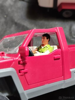 Schleich Pick-up s koňským přívěsem - 3