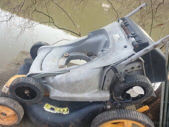 2x šasí sekačka - 3