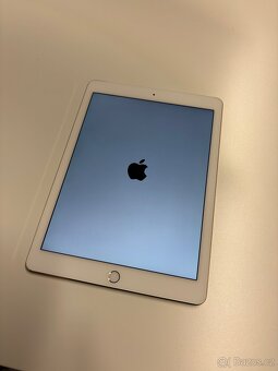 iPad Air 2 Silver, 128 GB SSD, Cellular - 3