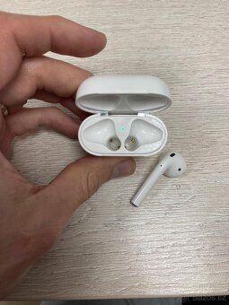 Apple Airpods 2. gennerace - Pravé sluchátko, dobíjecí case - 3