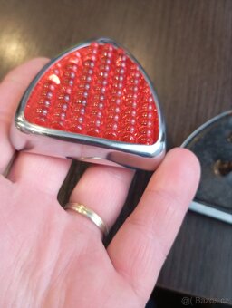 Tatra 603 šilhavka zadní odrazky světel - 3
