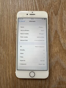 Apple iPhone 7 128GB Zlatý - 3
