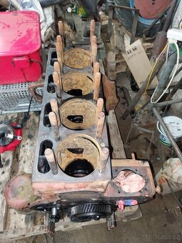 Motor zetor - 3