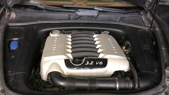 Porsche Cayenne 3.2 VR6 – 4x4, tažné, STK, 2 sady kol - 3
