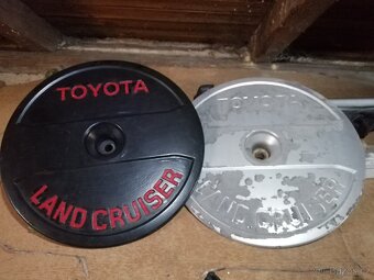 Kryt rezervy Toyota Land Cruiser 4x4 - 3