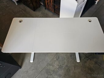Nový elektrický výškově nastavitelný PC stůl s pamětí výšky - 3