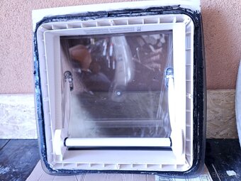 Střešní okno MPK VisionStar s LED 40X40 - 3
