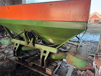 Rozmetadlo Amazone ZA -U 2100 - 3
