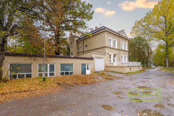 Prodej budovy s byty a garážemi jen 2km od jezera Medard– So - 3