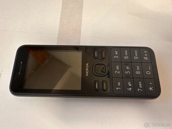 NOKIA 150 Dual SIM plně funkční s baterií v černém provedení - 3