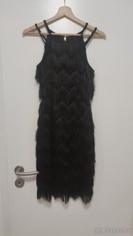 Luxusní šaty Guess s třásněmi - 3