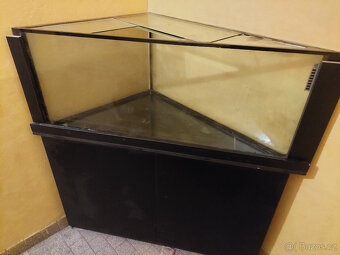 Terárium se skříňkou 200l - 3