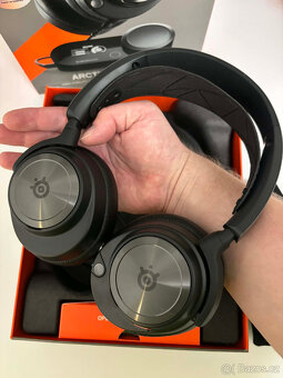 🎧 Herní sluchátka Steelseries Arctis Nova Pro - 3
