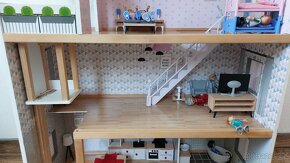Dřevěny domeček pro panenky - 3