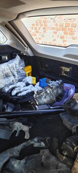 Prodam díly z bmw f11 520d x drive - 3