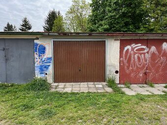 Pronájem garáže / skladu 20 m2 v Jihlavě Na Vyhlídce - 3