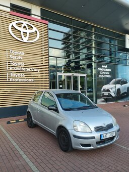 Toyota Yaris 1.0 VVTI - 3