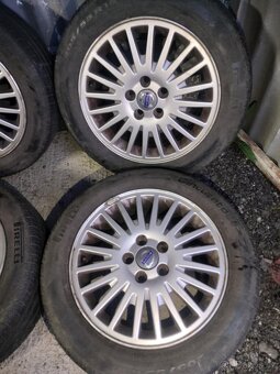4ks alu disky orig. Volvo 5x108 r16 pneu 205/55 r16 5mm - 3