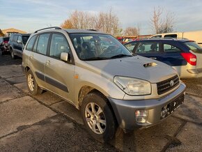 Toyota Rav 4 03 2.0 D4D pouze na náhradní díly - 3