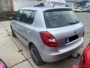 Škoda fabia 2 prodám zadní světla - 3