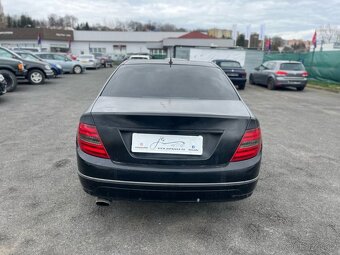 Mercedes Benz C - 3