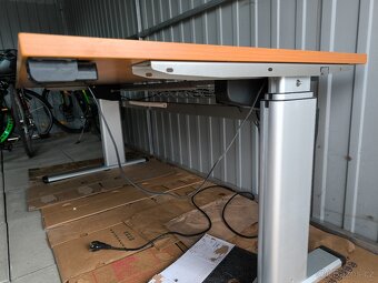 Elektricky polohovatelný stůl Hobis 160x80 - 3