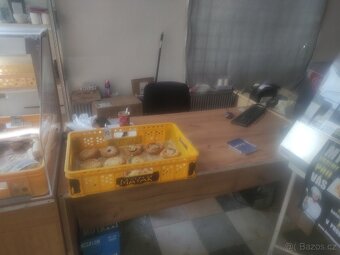 Lednice chladící boxy mrazaky regaly - 3