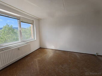 Pronájem bytu 3+1, 69 m² – SNP, Vimperk II - 3