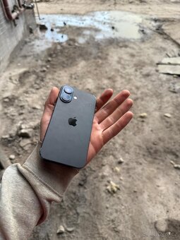iPhone 16 - 3