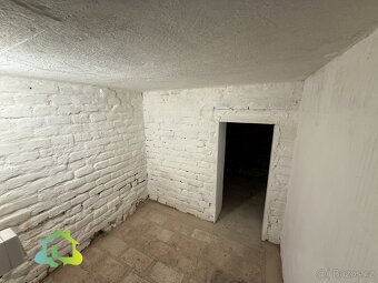 Pronájem skladu 5,6m2, Praha 1 ul. Školská, ev.č. 00818 - 3