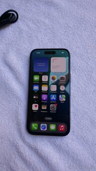 Apple iPhone 15 256GB Black - 3