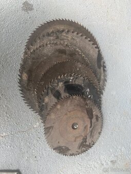 Cirkulárka 360V + 6 náhradních kotoučů - 3