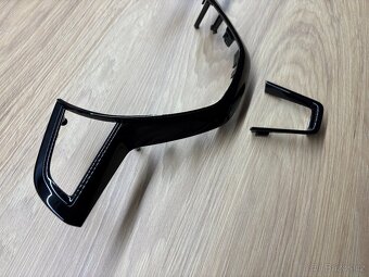 Plaketa + Rámeček volantu PIANO BLACK 5E0419685A, 5E0419685G - 3