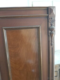 Starožitná skříň - 3