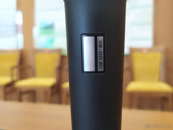 Bezdrátové mikrofony TOA včetně přijímače - 3