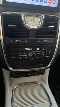 Lancia Voyager 3.6 Pentastar 2013 - 3