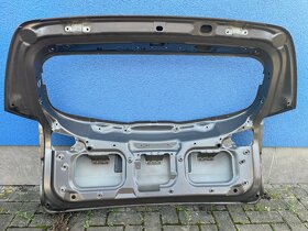 Prodám zadní víko Kia Sportage r.v. 2011 - 3
