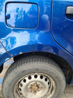 Fiat Panda modrá 2005 - 3