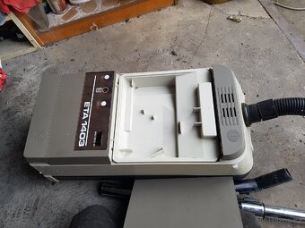 Retro vysavač ETA - 3