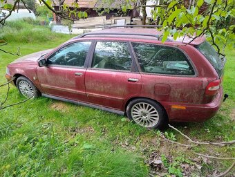 Volvo V40 na náhradní díly - 3