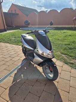 Skútr Aprilia Area 50 - 3