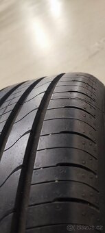 215/55/17 98W Goodyear Efficient DOT 2022, 6.8mm-6.2mm. - 3