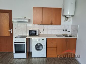 Pronájem zařízeného bytu 1+kk, Opava, ul. Olbrichova - 3