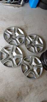 Desky a poklice 16``na Sandero stepway - 3