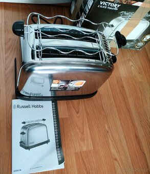 Topinkovač Russell Hobbs 23310 - 3