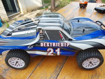 RC auto 1:10 - 3