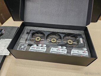 XFX Quicksilver AMD Radeon RX 9070 XT Magnetic Air 16G - 3
