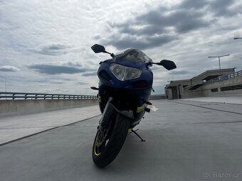 Suzuki gsx-r 600 K1 - 3